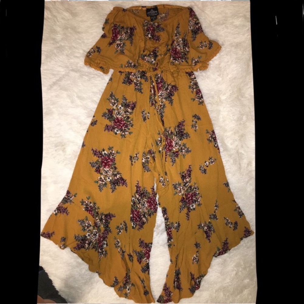 Yellow strapless romper